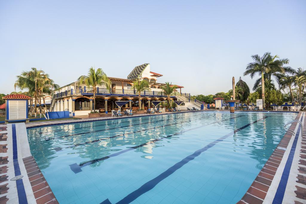 Hotel Sunrise Centro Vacacional Apiay Exterior foto
