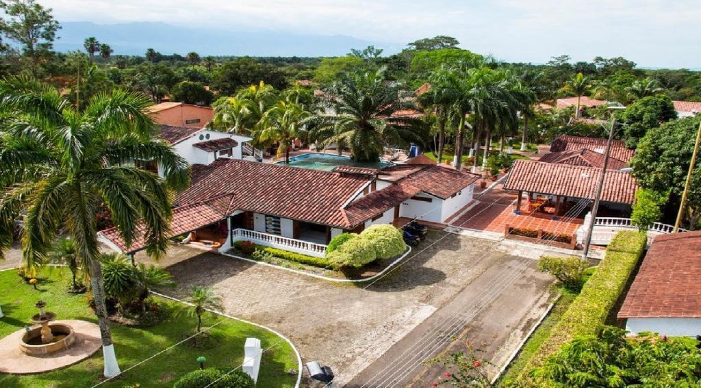 Hotel Sunrise Centro Vacacional Apiay Exterior foto
