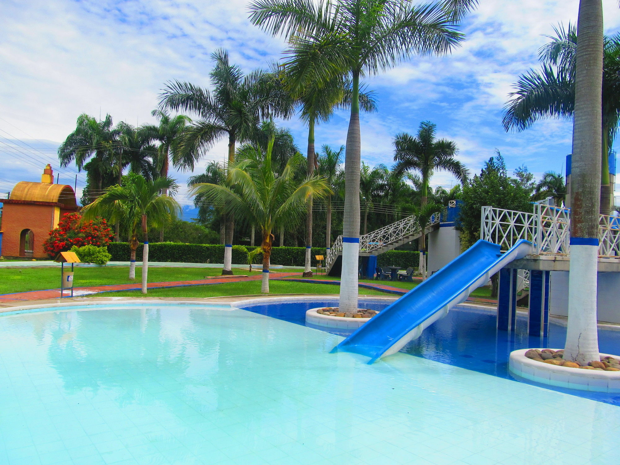 Hotel Sunrise Centro Vacacional Apiay Exterior foto